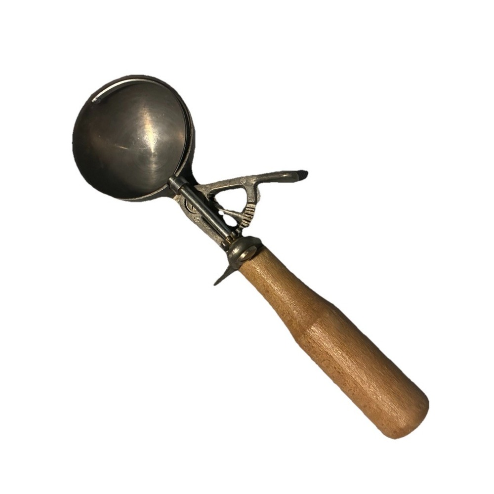Vintage Disher Portion Scoop 16  Wooden Handle 2.5 oz ‎ Ice Cream Scoop RK Japan